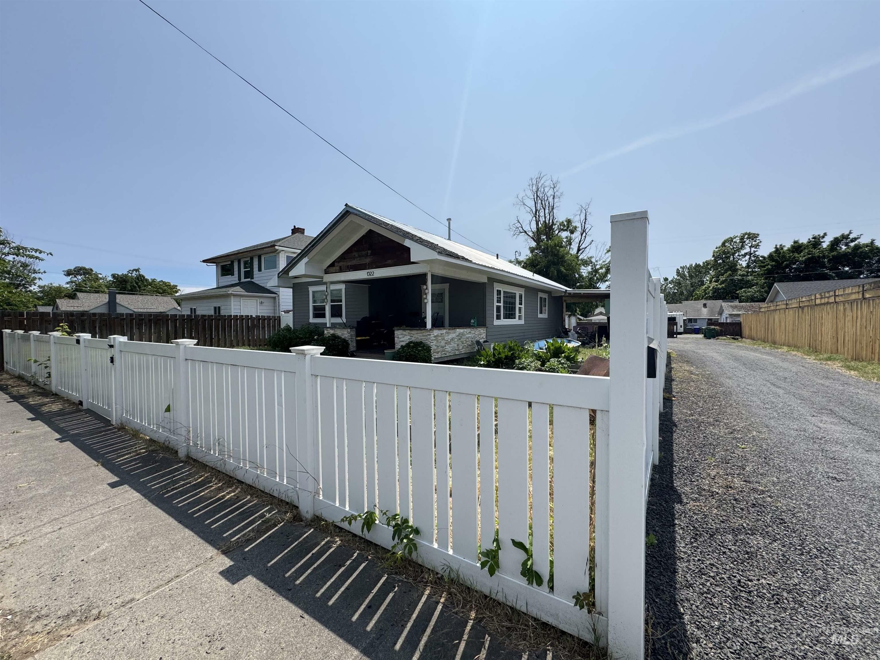 Property Photo: 1322 10th Avenue ID 83501