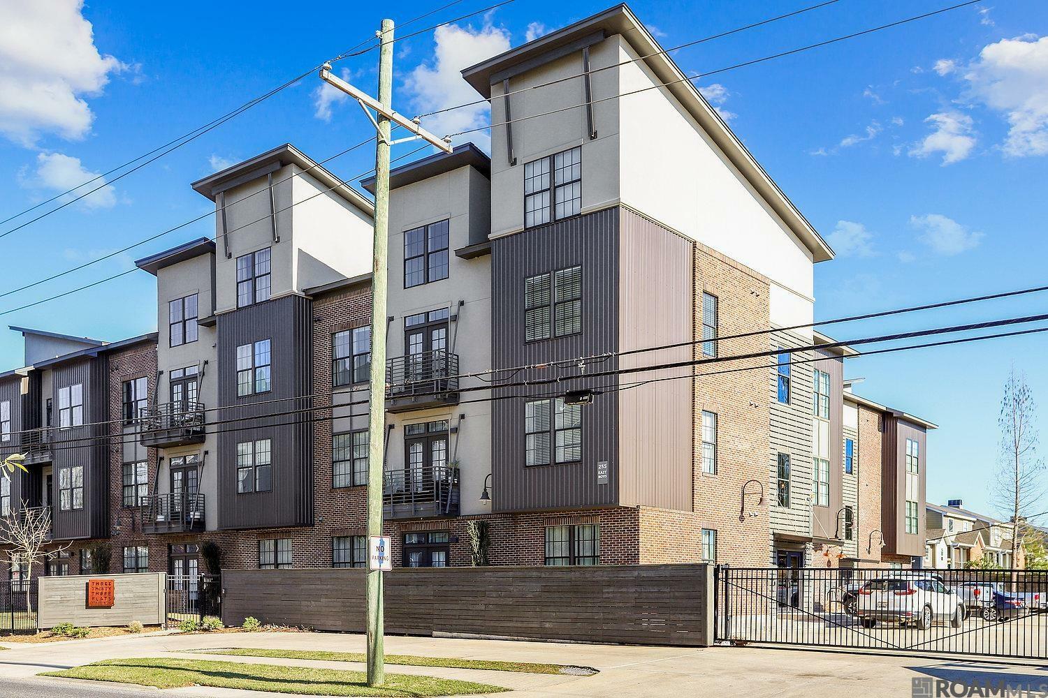 Property Photo: 255 E Boyd Dr #110 LA 70808