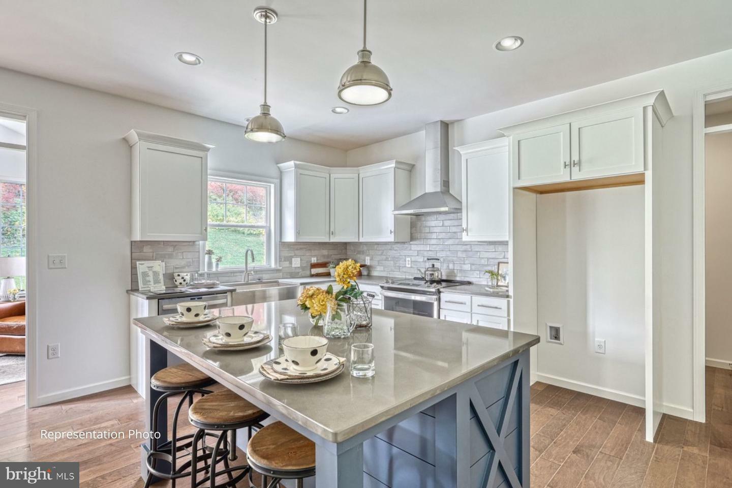 Property Photo: 221 Rockville PA 17053