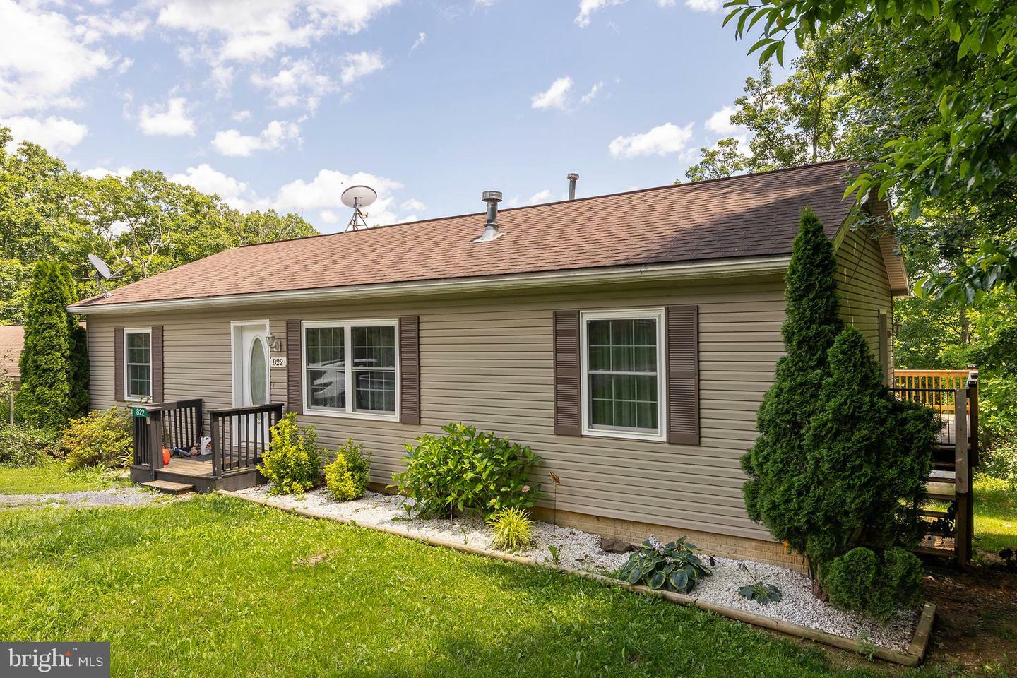 Property Photo: 822 Pheasant Drive VA 22602