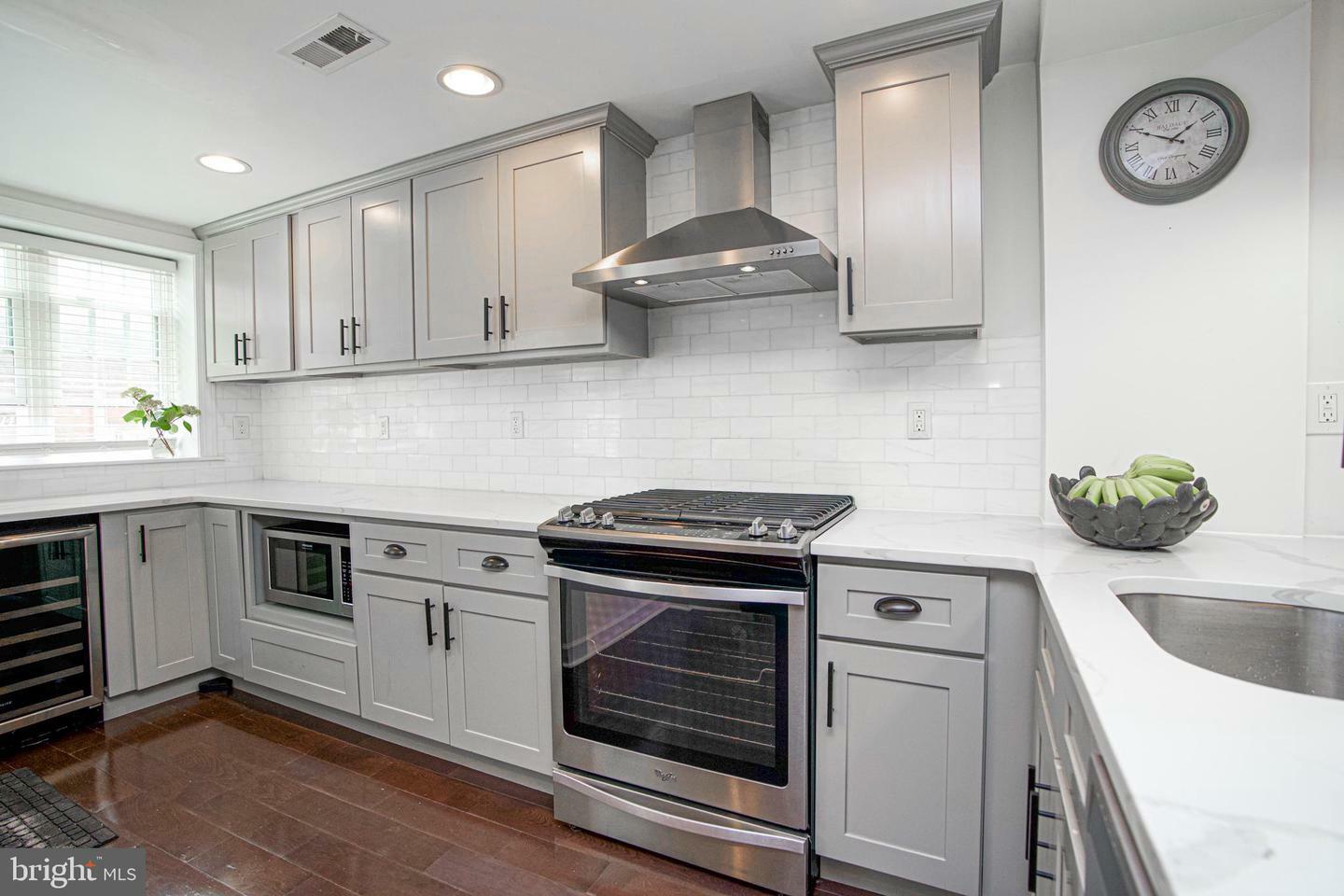 Property Photo: 710 Clymer Street PA 19147