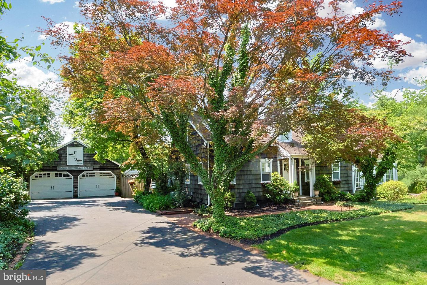 Property Photo: 726 Forest Grove Road PA 18980