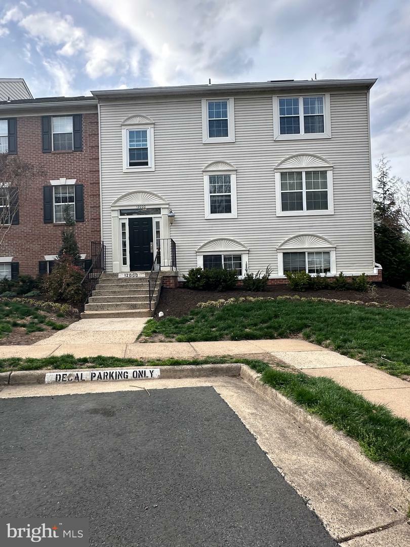 Property Photo: 12000 Golf Ridge Court 102 VA 22033