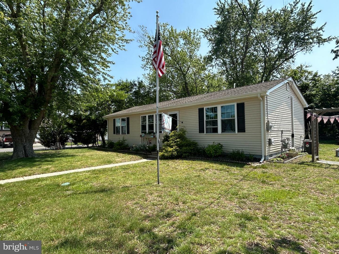 Property Photo: 2 Arbor Road NJ 08251