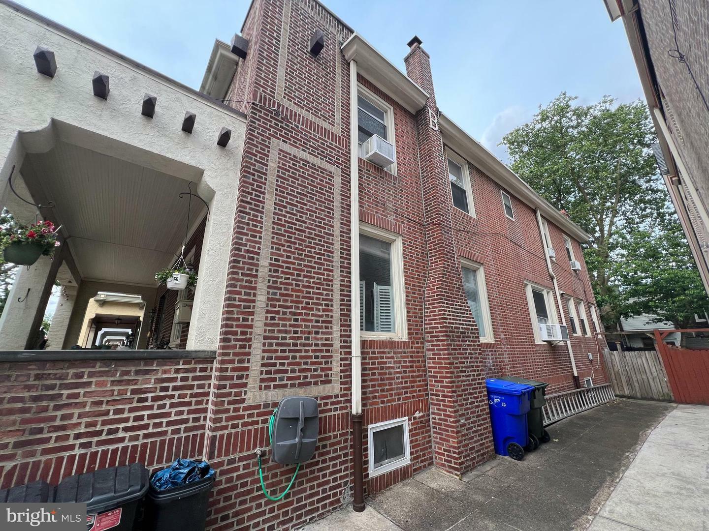 Property Photo: 2427 S 21st Street PA 19145