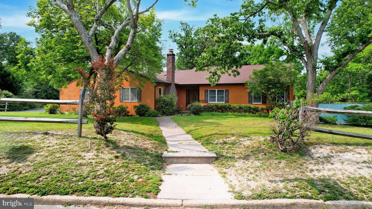 Property Photo: 824 Canal Street NJ 08012
