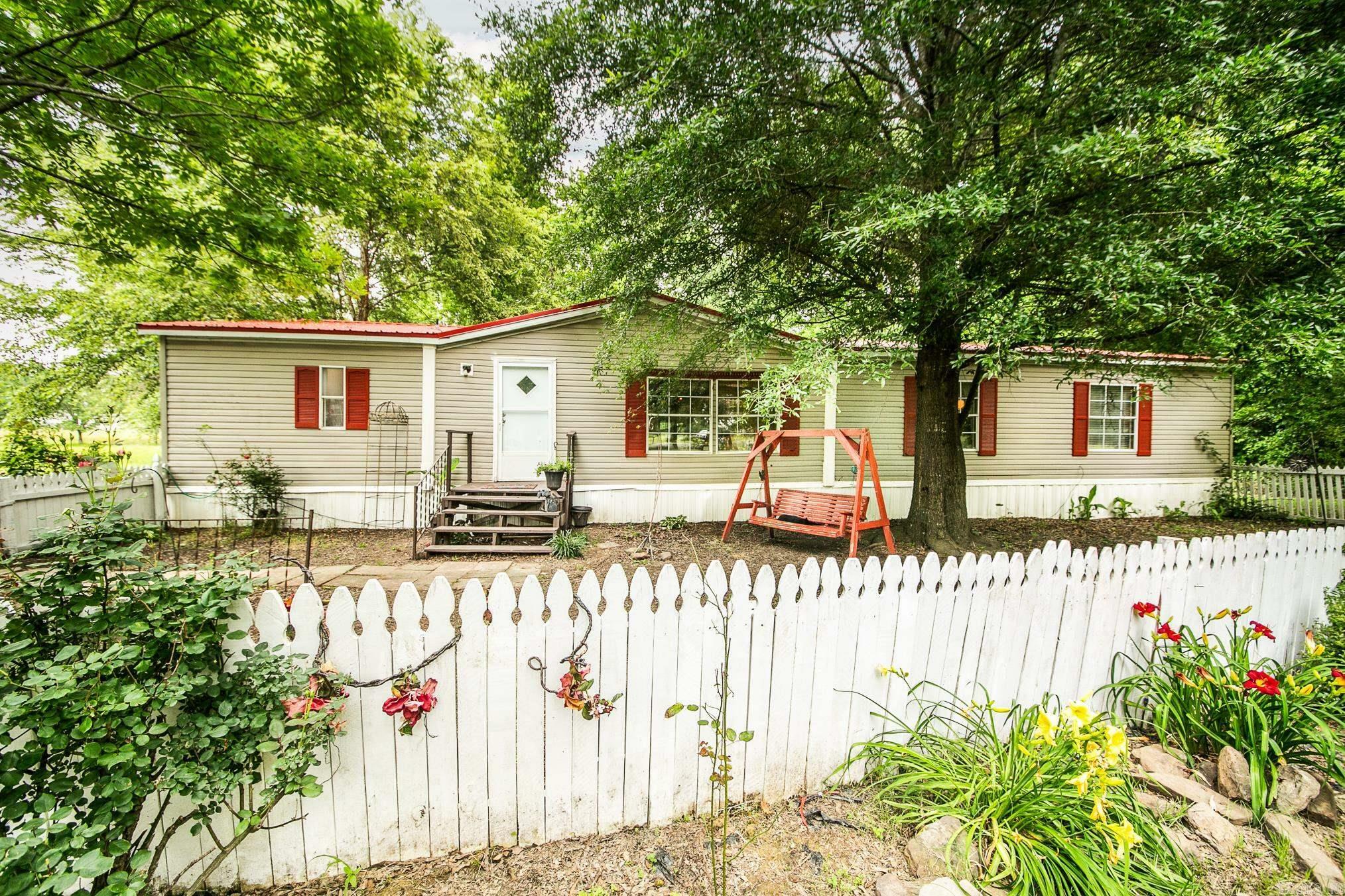 Property Photo: 106 E Timothy Road AR 72176
