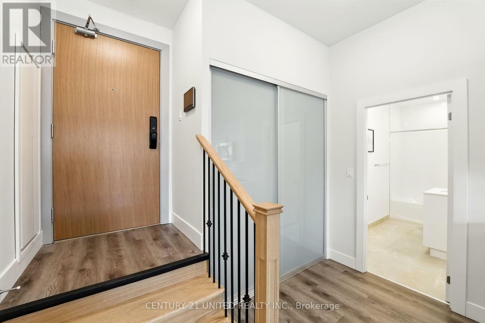 Property Photo:  475 George Street North 204  ON K9J 3G6 
