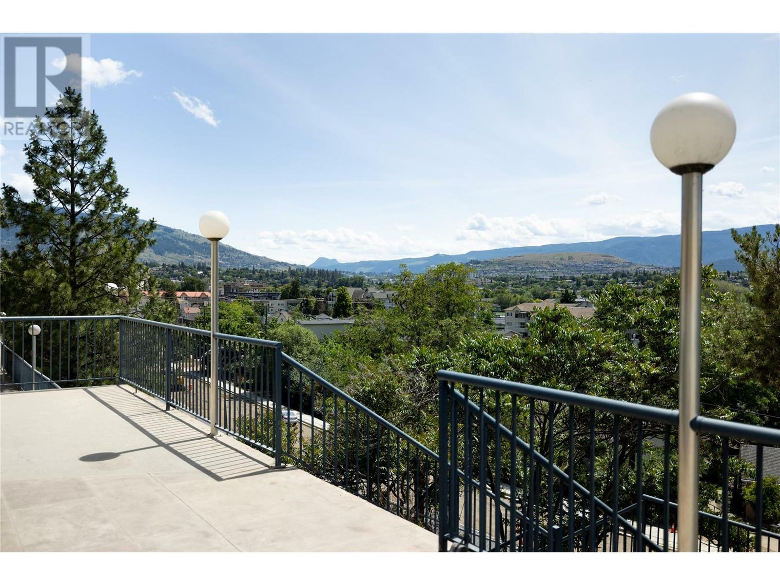 Property Photo: 3901 32 Avenue 516 BC V1T 8M3