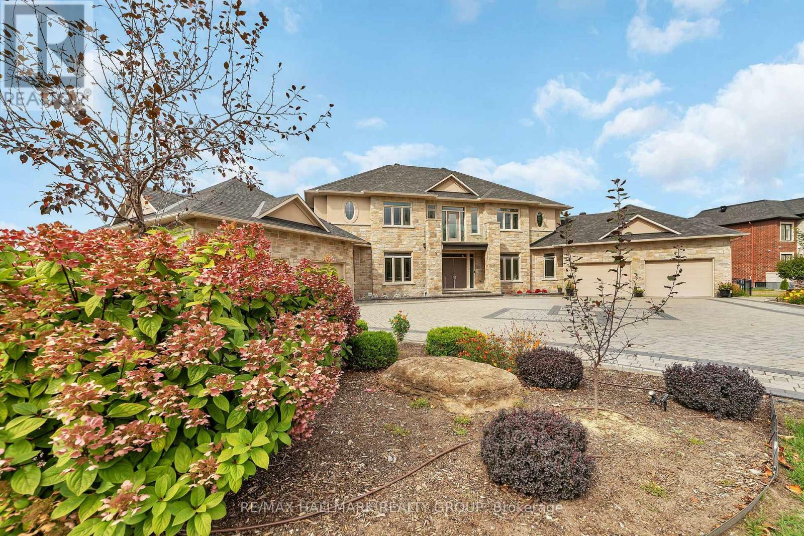 Property Photo: 5813 Red Castle Ridge ON K4M 0A4
