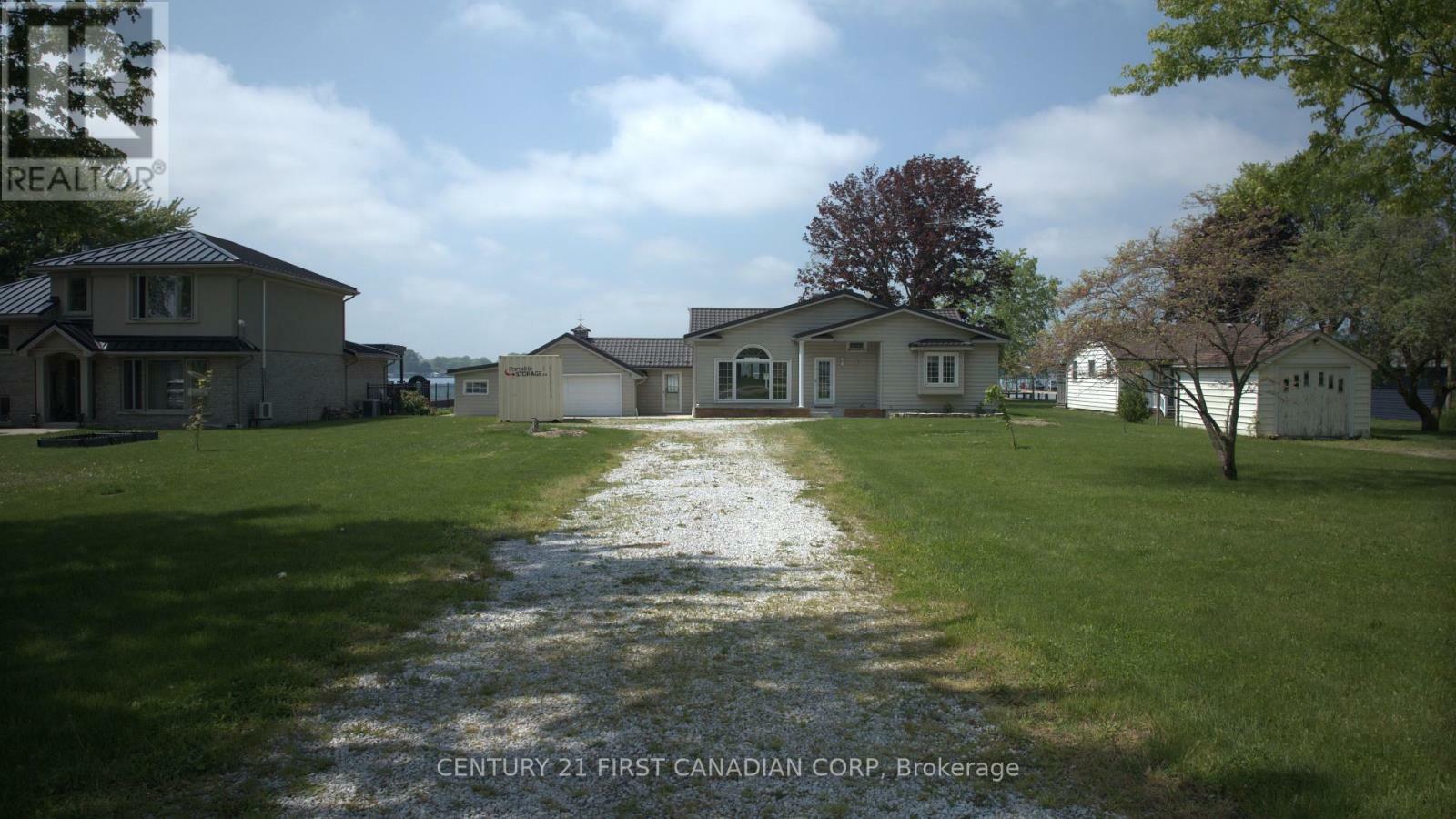 Property Photo:  3877 St Clair Parkway  ON N0P 2B0 