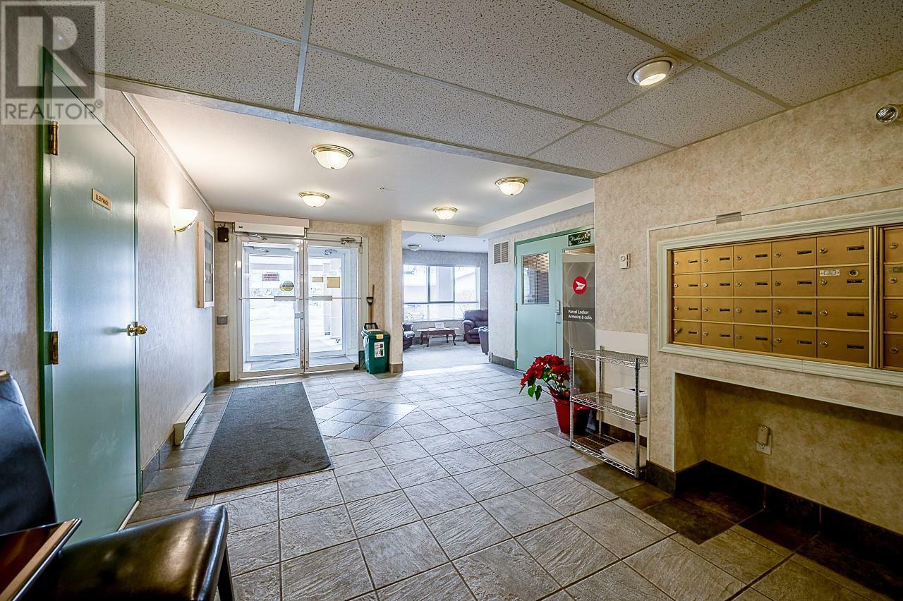 Photo de la propriété: 860 Nicolani Drive 303 BC V2B 5B3