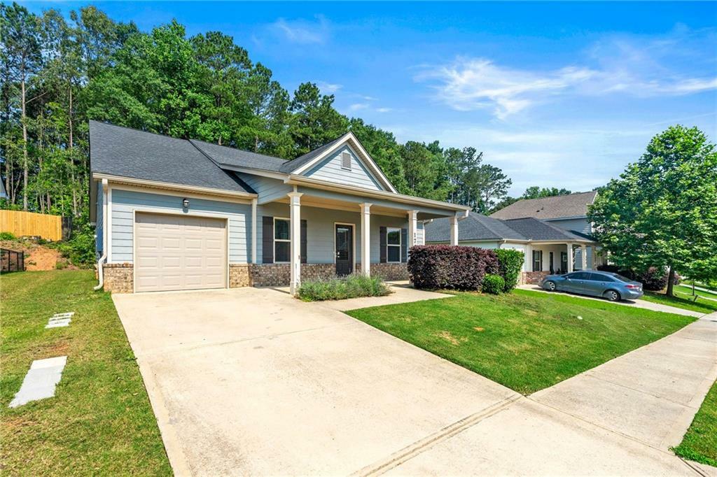 Property Photo: 175 Orchard Lane GA 30014