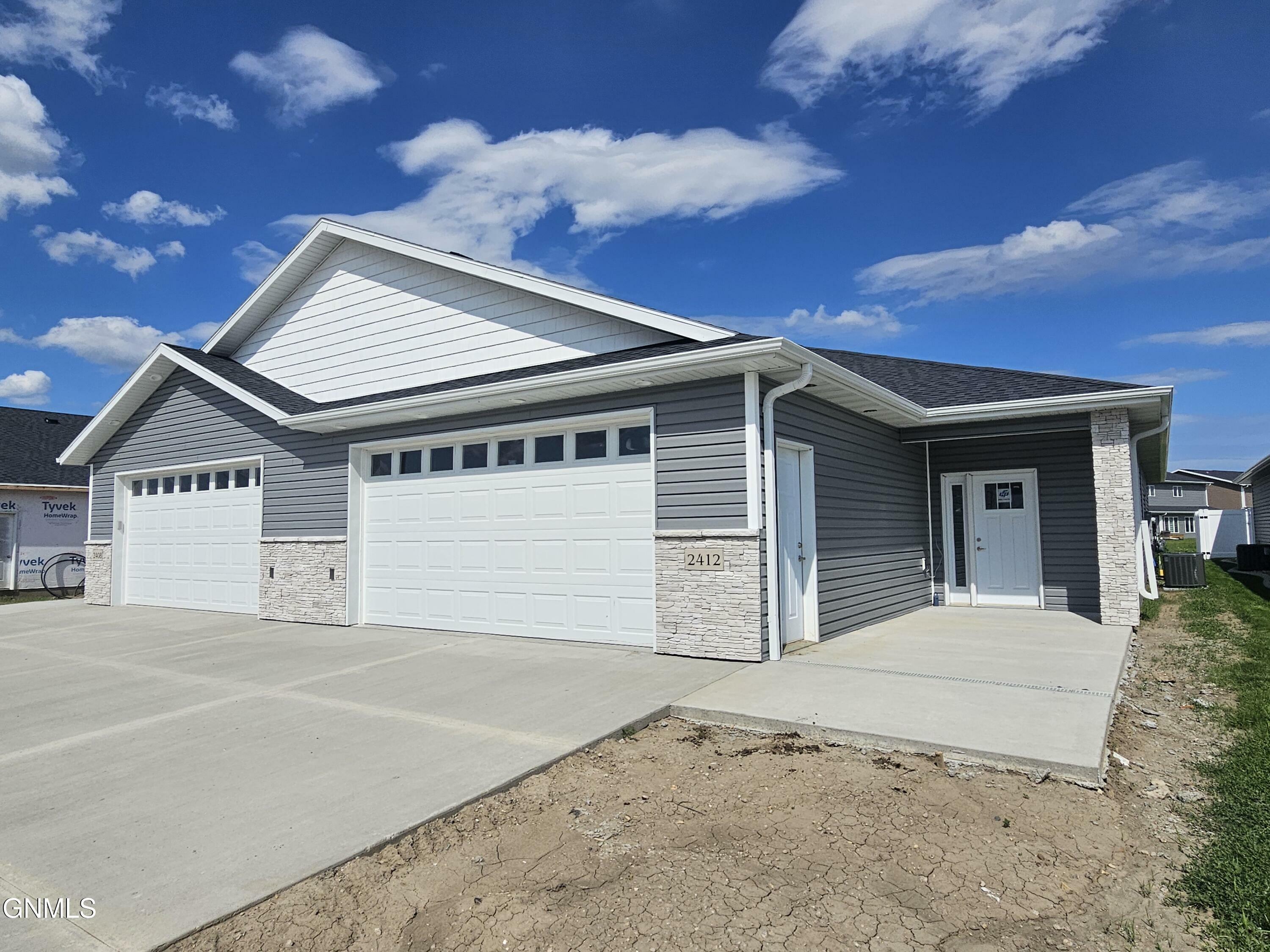Property Photo:  2412 34th Avenue SE  ND 58554 