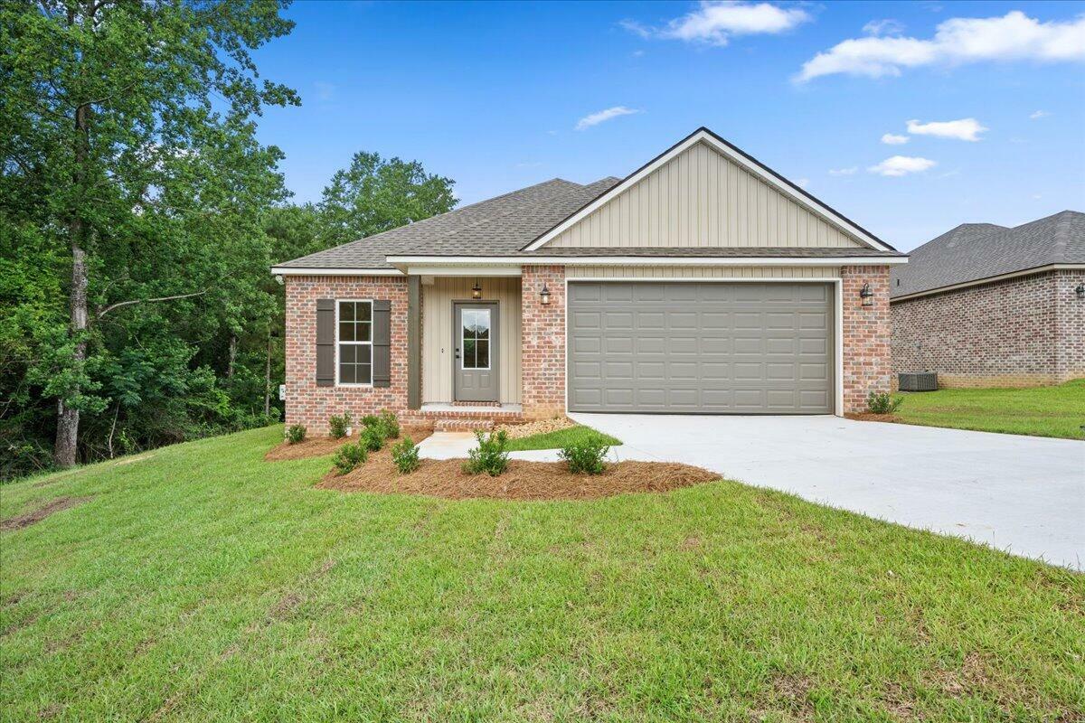 Property Photo: 18 Golden Oak MS 39402