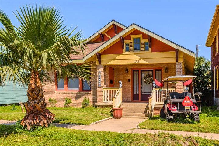 Property Photo:  1714 Market Street  TX 77550 