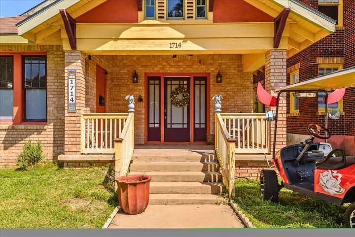 Property Photo: 1714 Market Street TX 77550