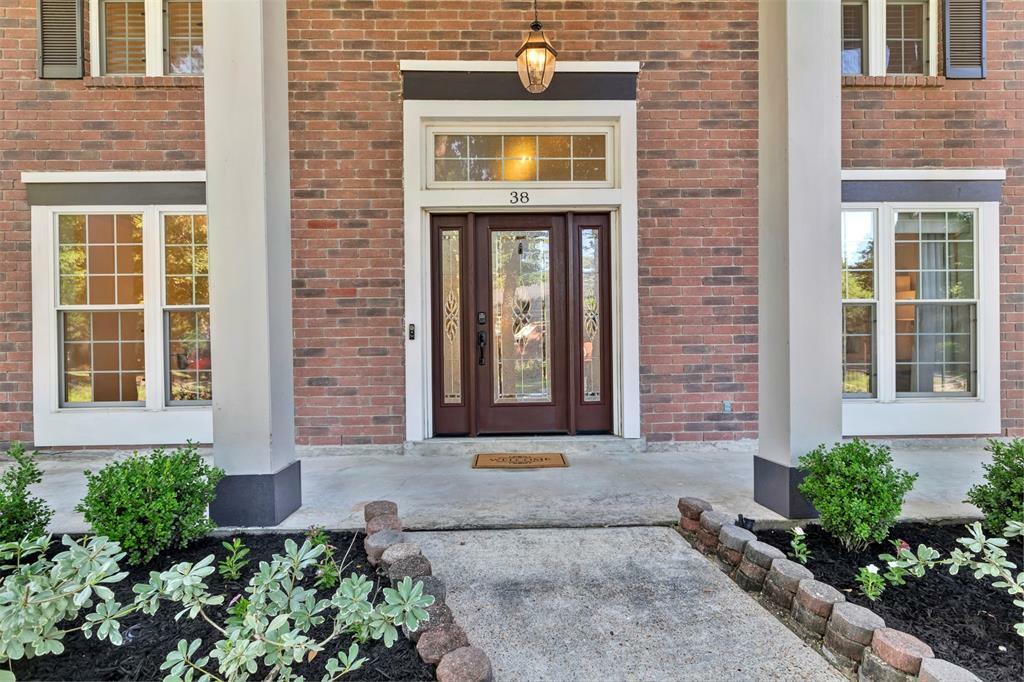 Property Photo: 38 Fire Flicker Place TX 77381