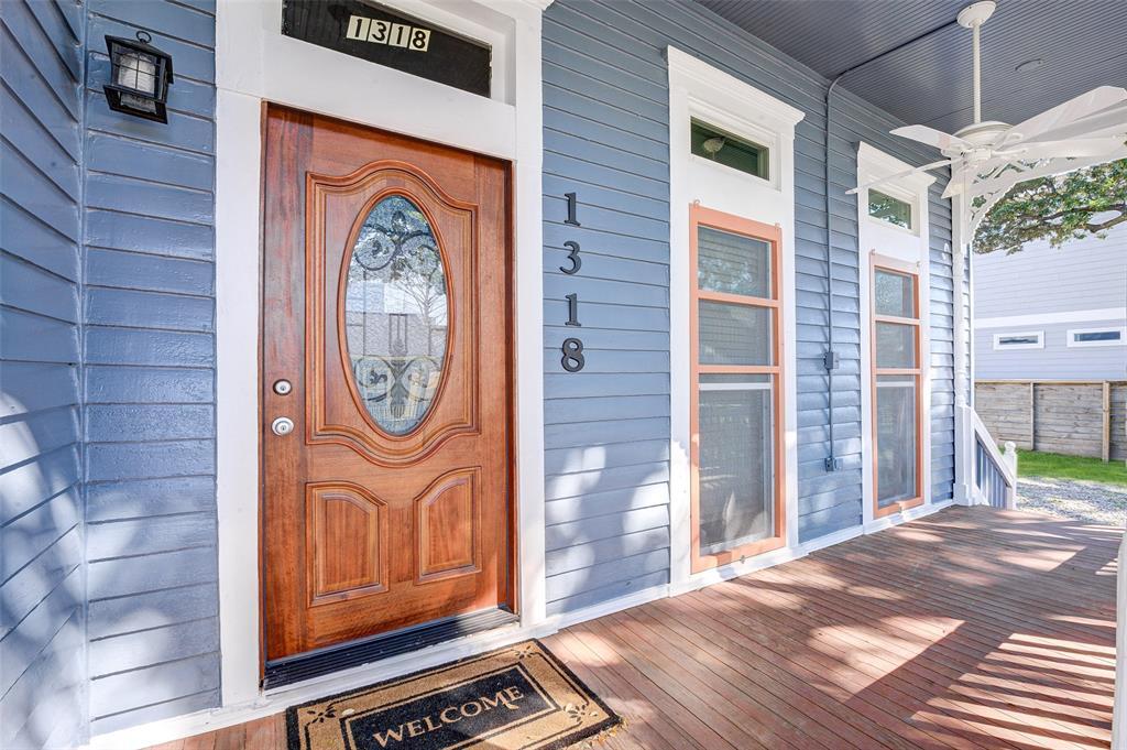 Property Photo:  1318 Bingham Street  TX 77007 