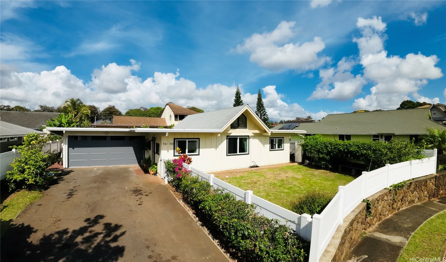 Property Photo: 94-155 Hokulele Place HI 96789