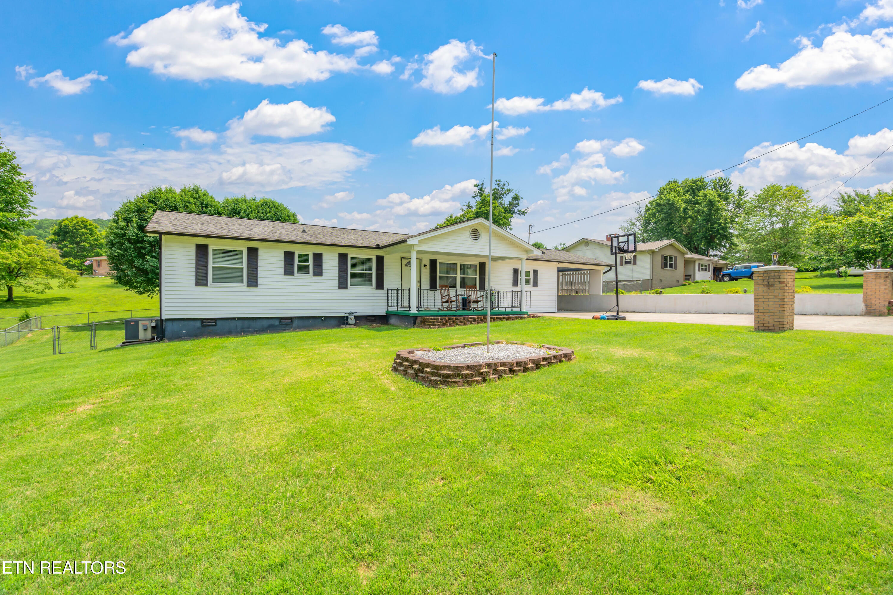 Property Photo: 113 Circle Drive TN 37854