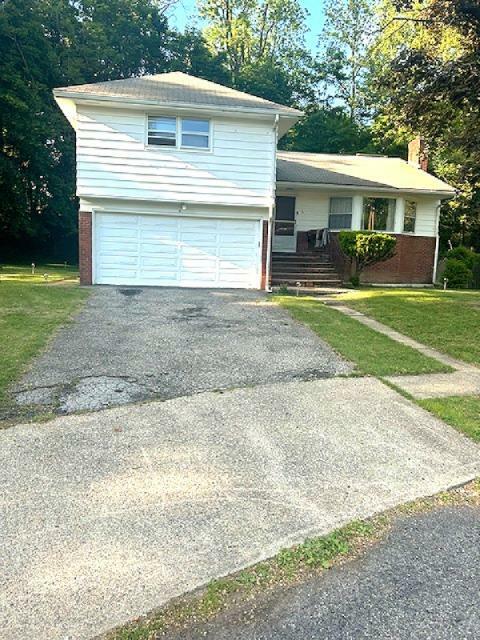 Property Photo:  5 Estelle Road  NY 12601 