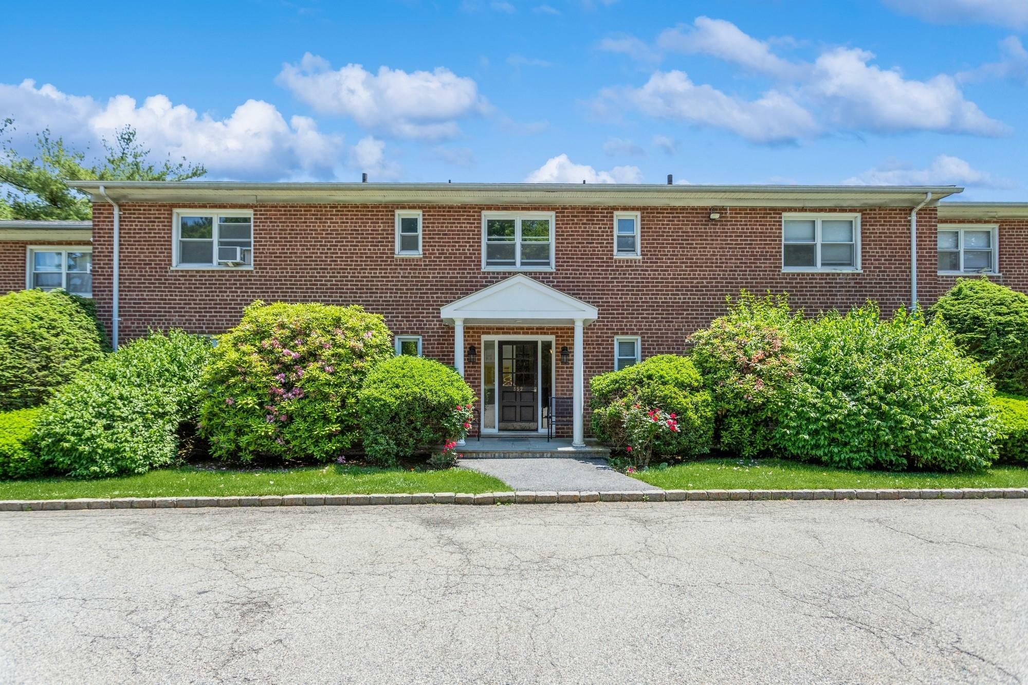 352 N State Road 2H  Briarcliff Manor NY 10510 photo