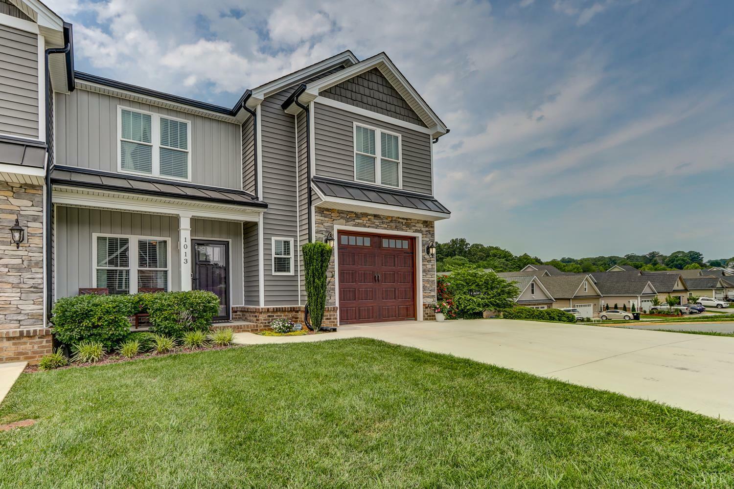 Property Photo: 1013 Cobblestone Lane VA 24551
