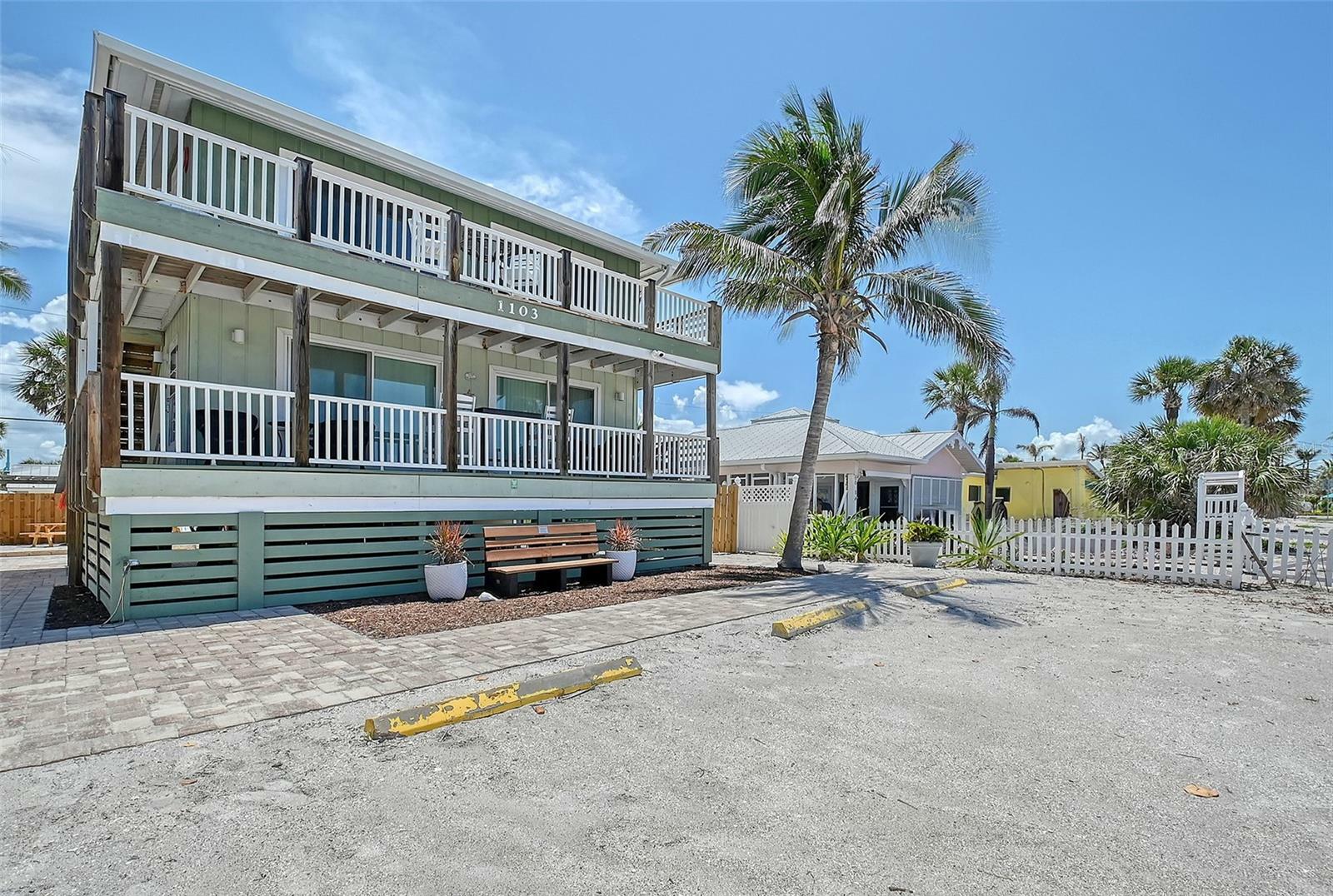 Property Photo: 1103 Shore View Drive FL 34223