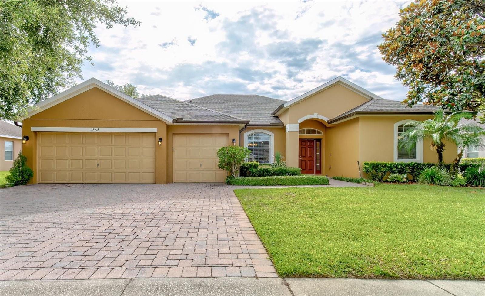 Property Photo: 1862 Lorenzo Lane FL 32765