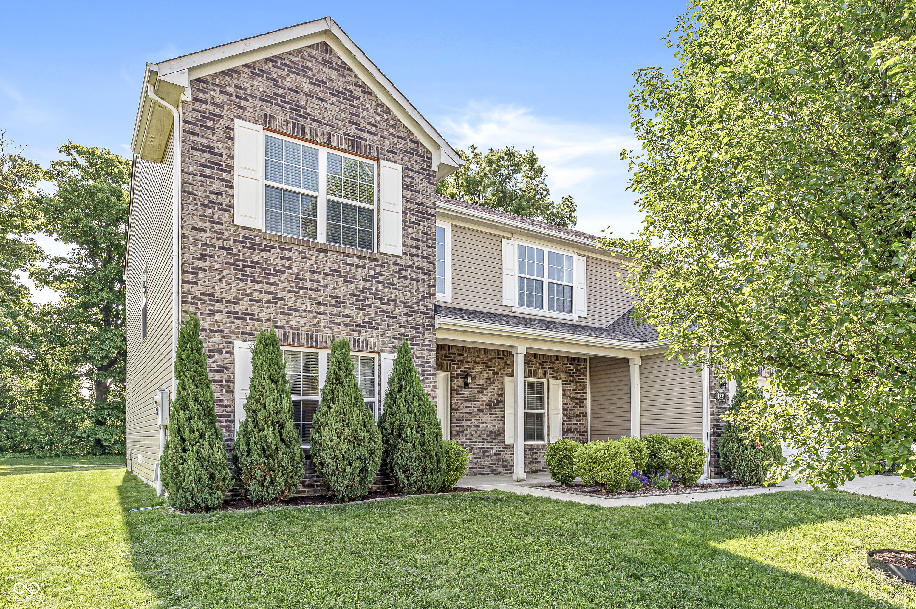 Property Photo: 1829 Archbury Drive IN 46123