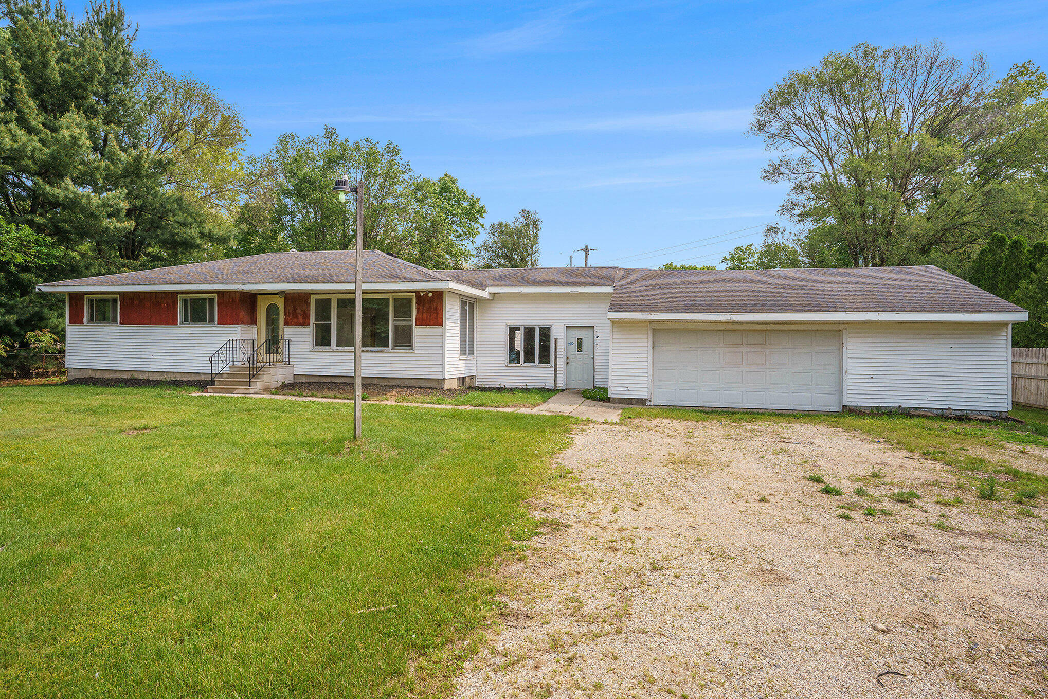 Property Photo: 61473 M 40 MI 49079