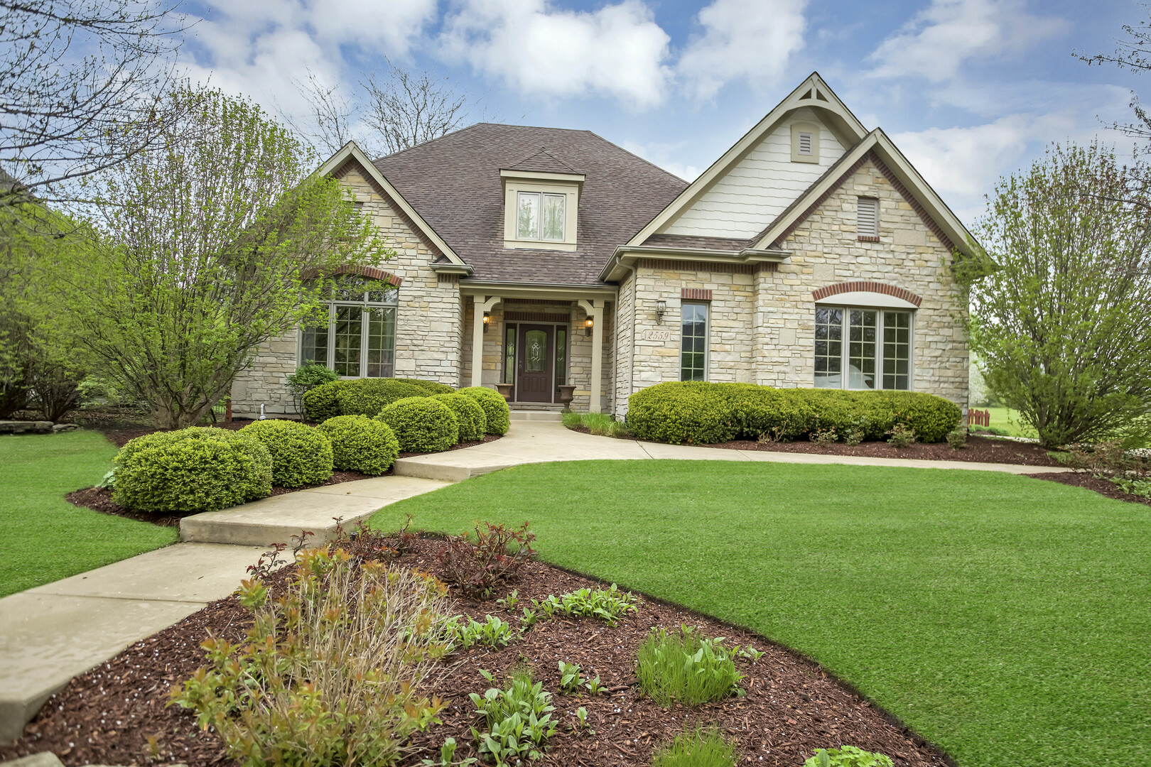 Property Photo: 2559 Bird Lane IL 60510