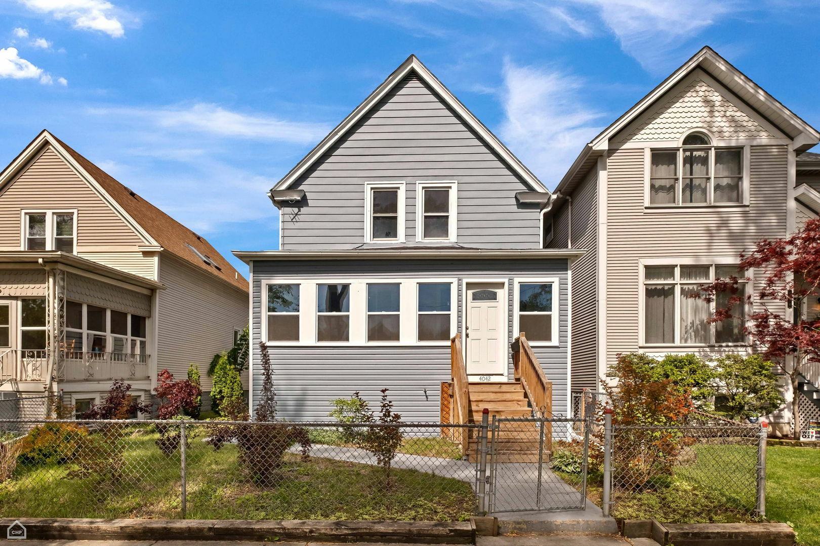 Property Photo: 4042 N Kenneth Avenue IL 60641