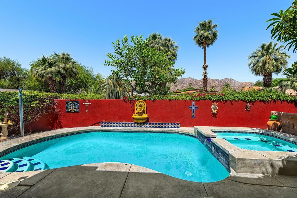 Property Photo: 78270 Avenida Nuestra CA 92253