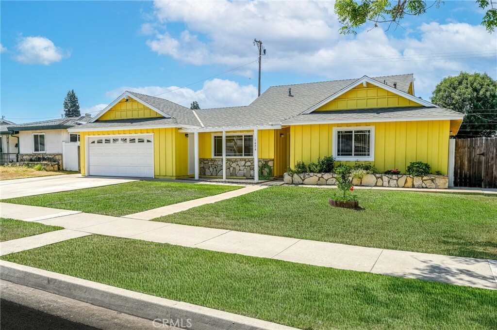 Property Photo: 1426 E Colver Place CA 91724