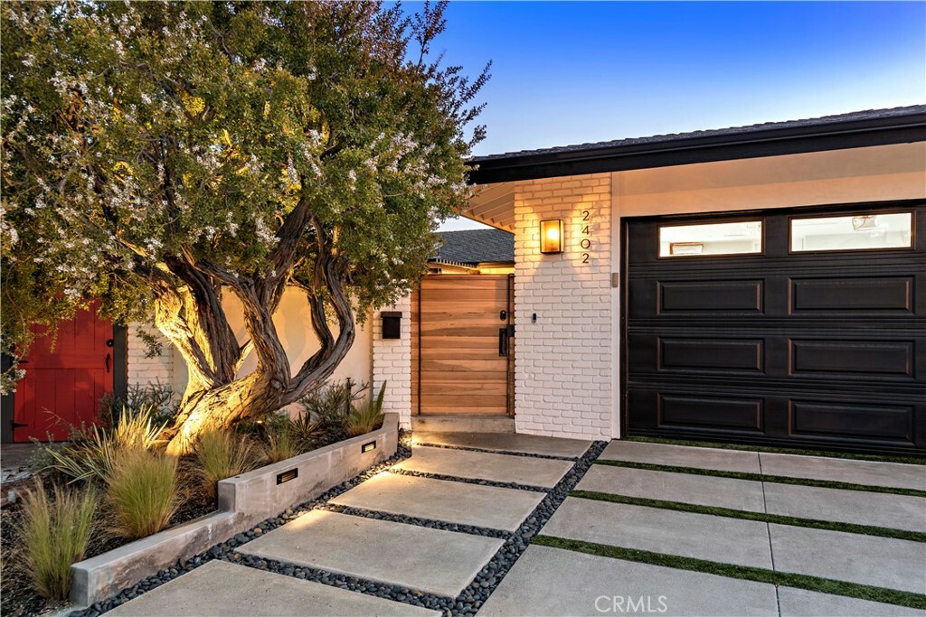 Property Photo:  2402 Calle Madiera  CA 92672 