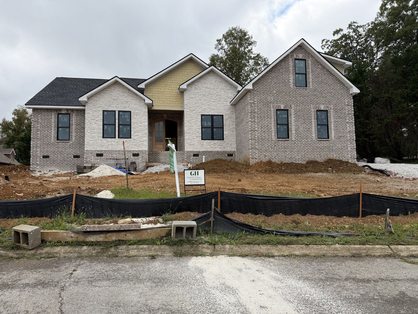 Property Photo:  309 Setters Ln W  TN 37388 