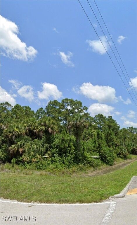 Property Photo:  41st Ave NE  FL 34120 
