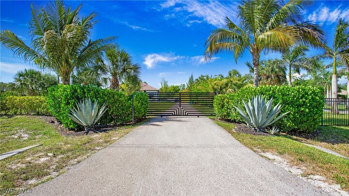 Property Photo: 6341 Green Boulevard FL 34116