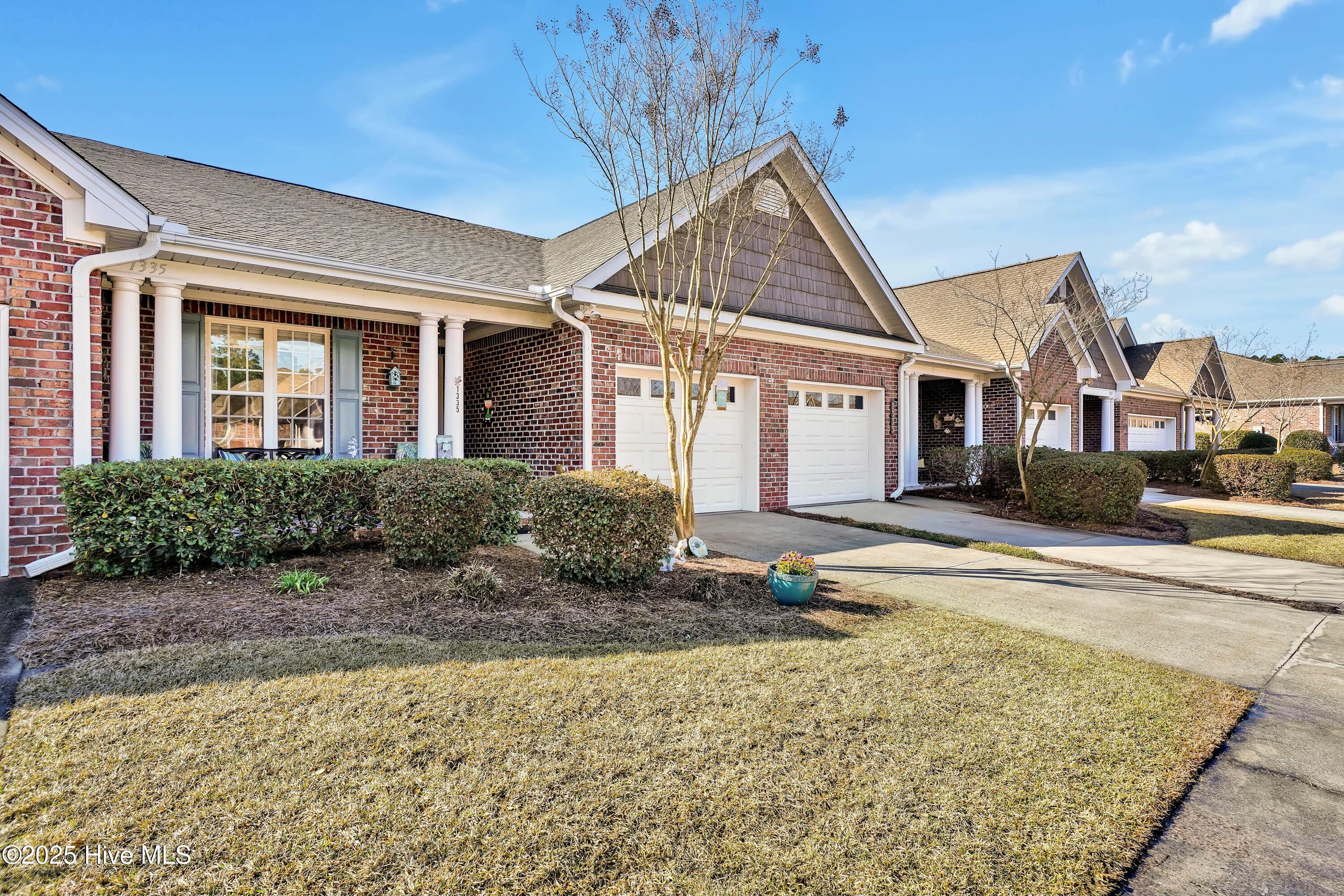 Property Photo: 1335 Arbor Ridge Way NC 28451