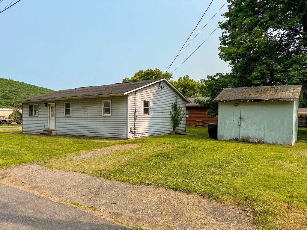 95 Lincoln St  Sayre PA 18840 photo