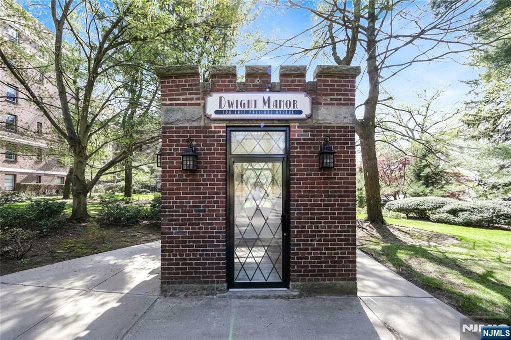 100 E Palisade Avenue C 14  Englewood NJ 07631 photo