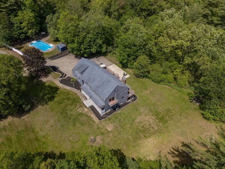 Property Photo:  3 Evergreen Way  NH 03827 