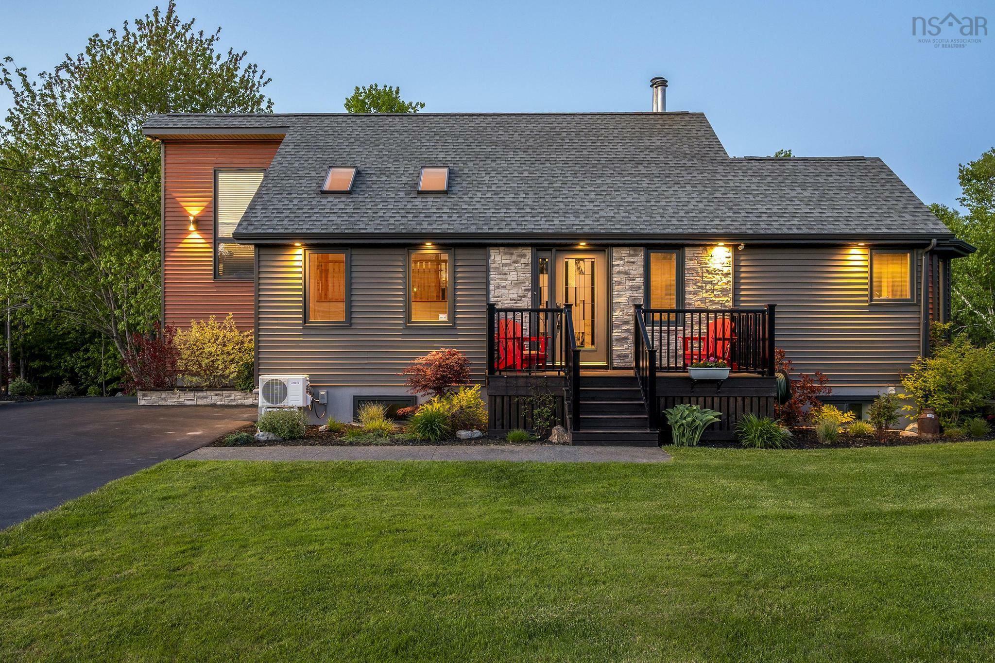 Property Photo: 18 Betty Drive NS B2W 6J6