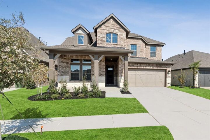 Property Photo:  512 Long Trail  TX 76063 