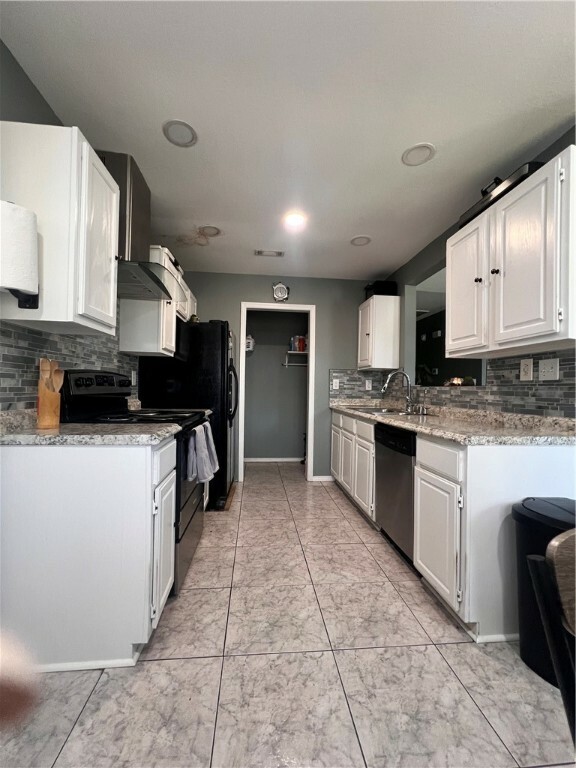 Property Photo: 121 E Veterans Parkway AR 72756
