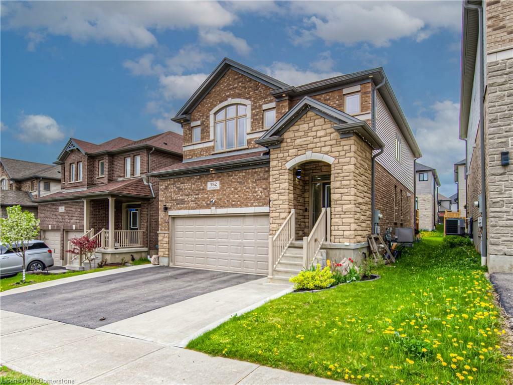 Property Photo: 382 Beechdrops Drive ON N2V 0E8