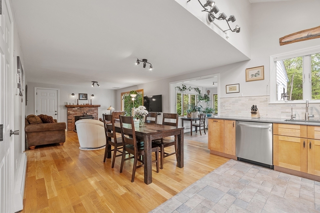 Property Photo: 17 Lantern Ln MA 01453
