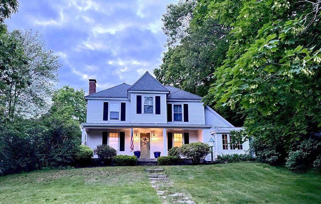 Property Photo:  24 Summit Avenue  MA 01824 